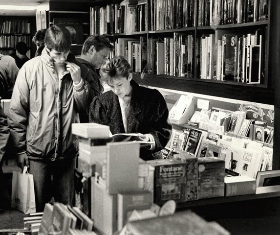 Ein Blick ins Ladenlokal, 1988 (Fotograf unbekannt)